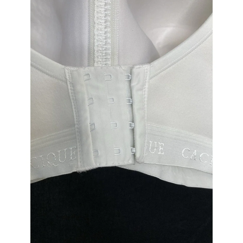 Cacique Wireless Bra Size 44F Comfort Lightly Lined White Full Coverage Soft Cup